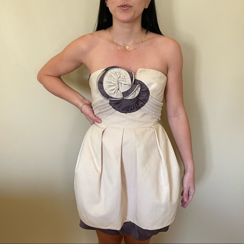 BCBG MAXAZRIA RUNWAY dress in size 0